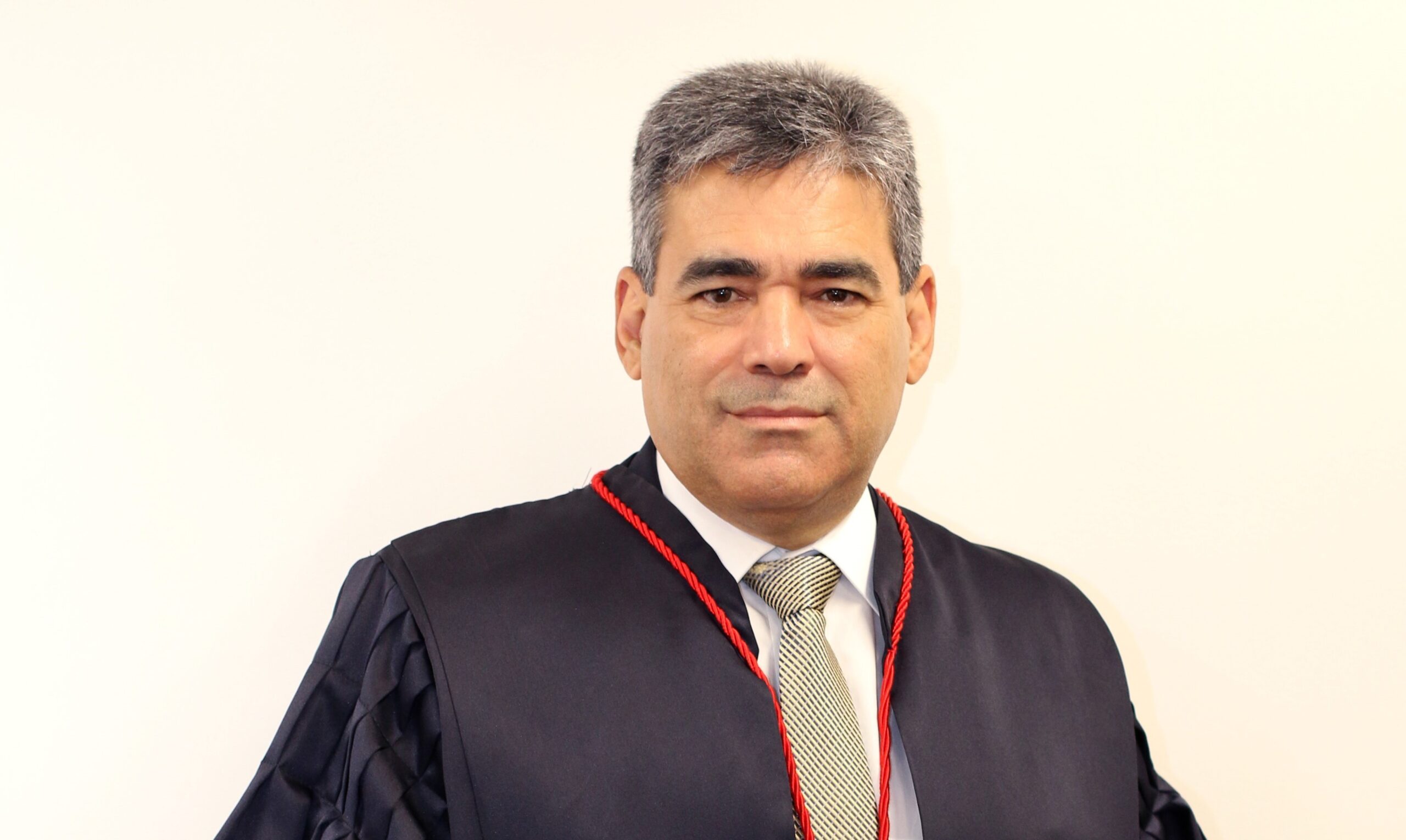 Retrato do Desembargador Carlos Santos de Oliveira